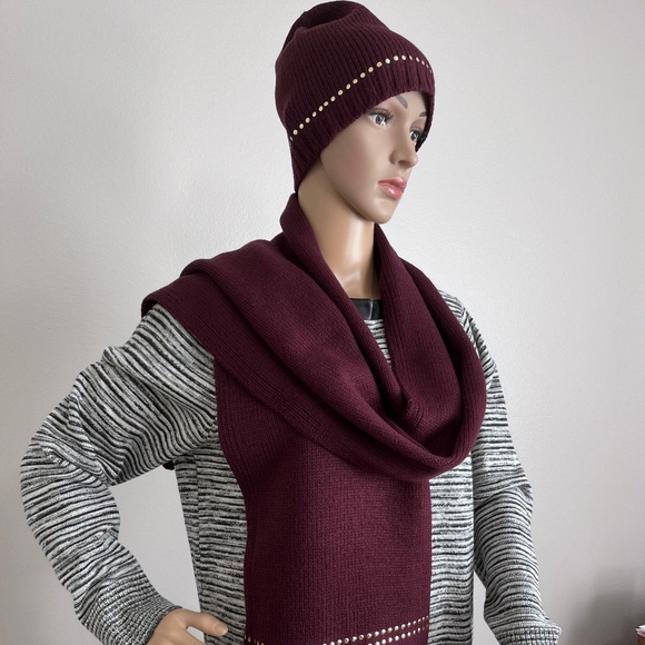 Michael Kors Burgundy Studded Stripe with Logo Detail Hat & Scarf Set - Picture 3 of 10